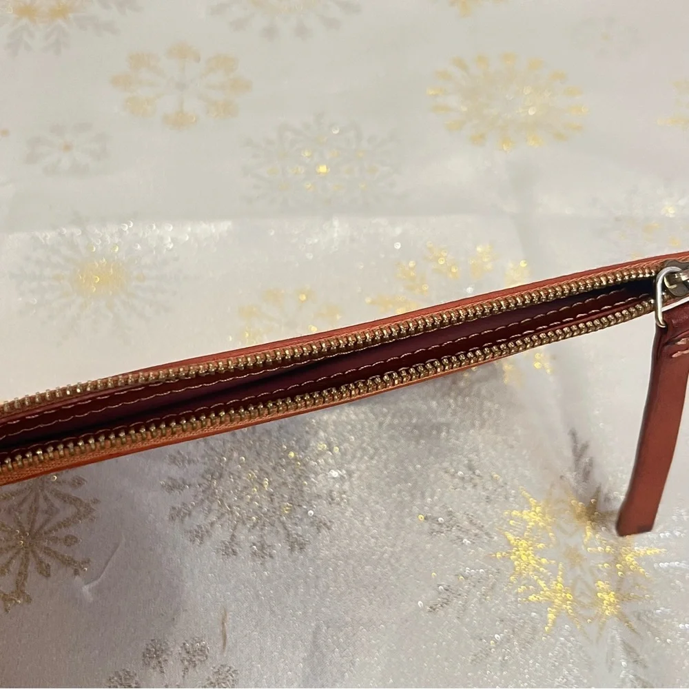 Mansur Gavriel mansur gavriel